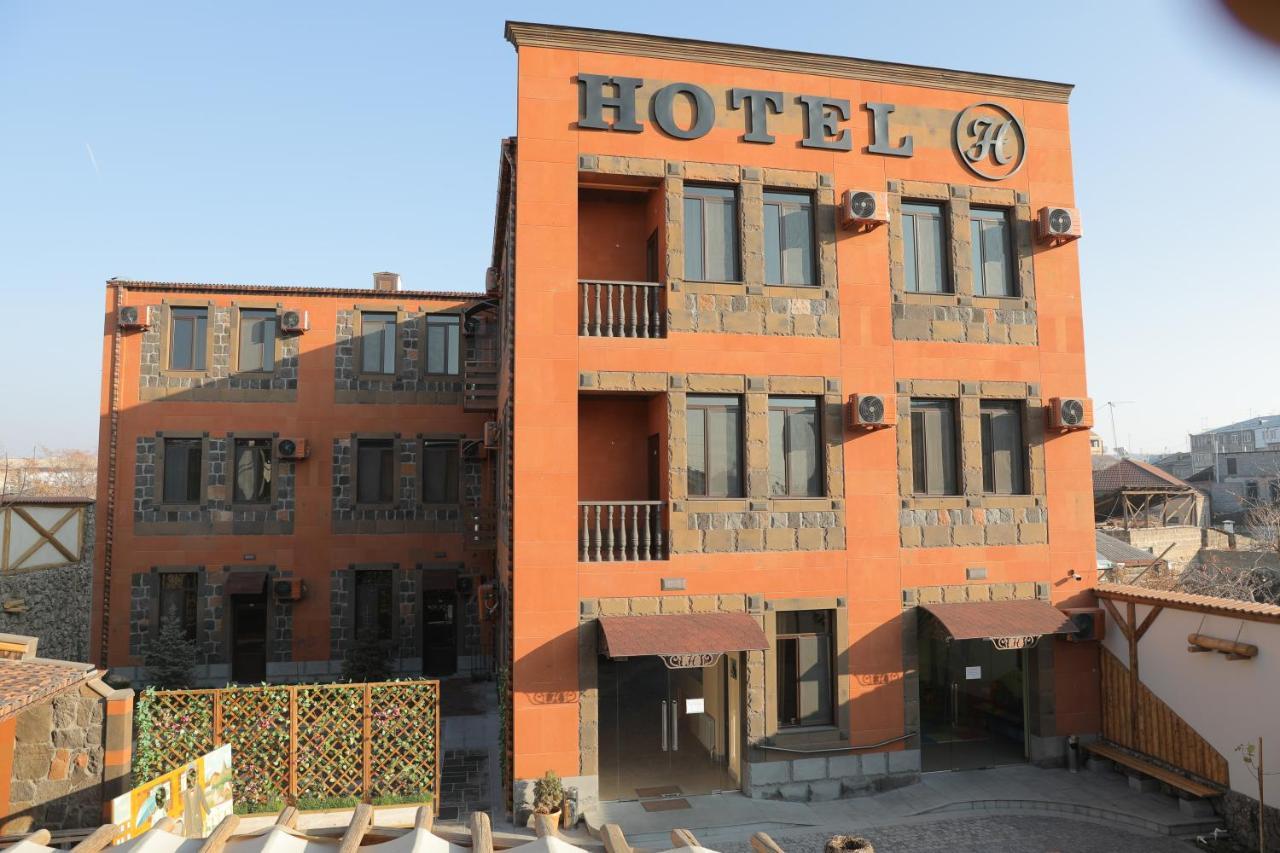H Resort Hotel Vagharshapat Armenia Εξωτερικό φωτογραφία