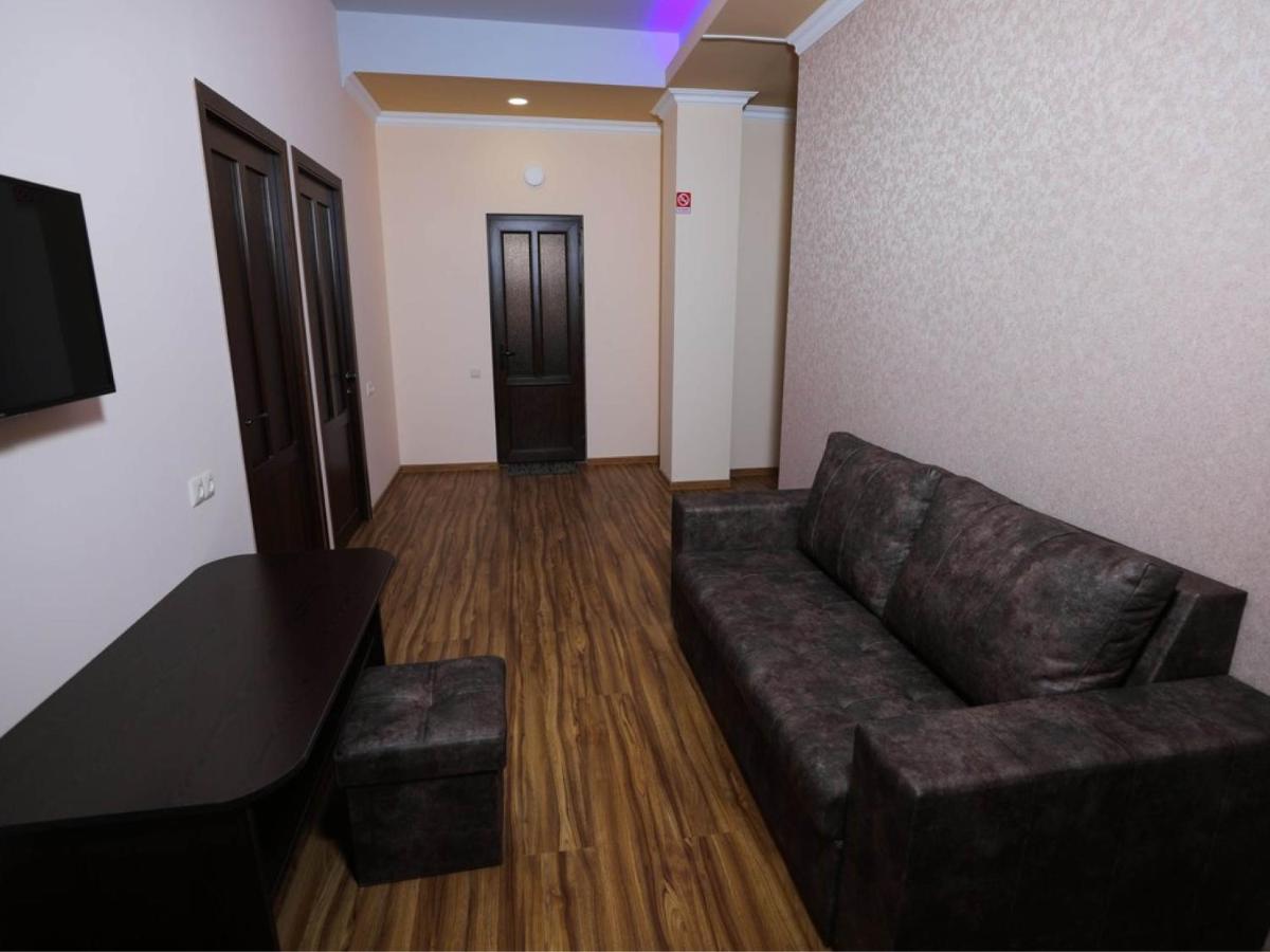 H Resort Hotel Vagharshapat Armenia Εξωτερικό φωτογραφία