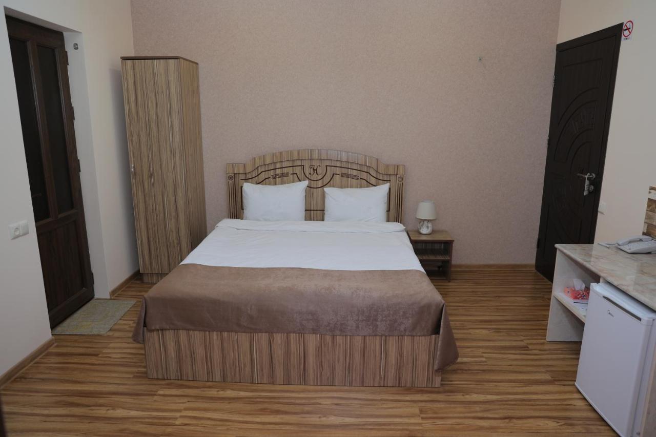 H Resort Hotel Vagharshapat Armenia Εξωτερικό φωτογραφία