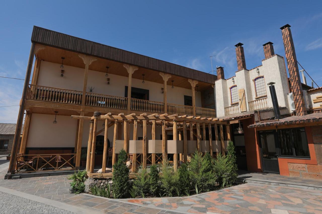 H Resort Hotel Vagharshapat Armenia Εξωτερικό φωτογραφία