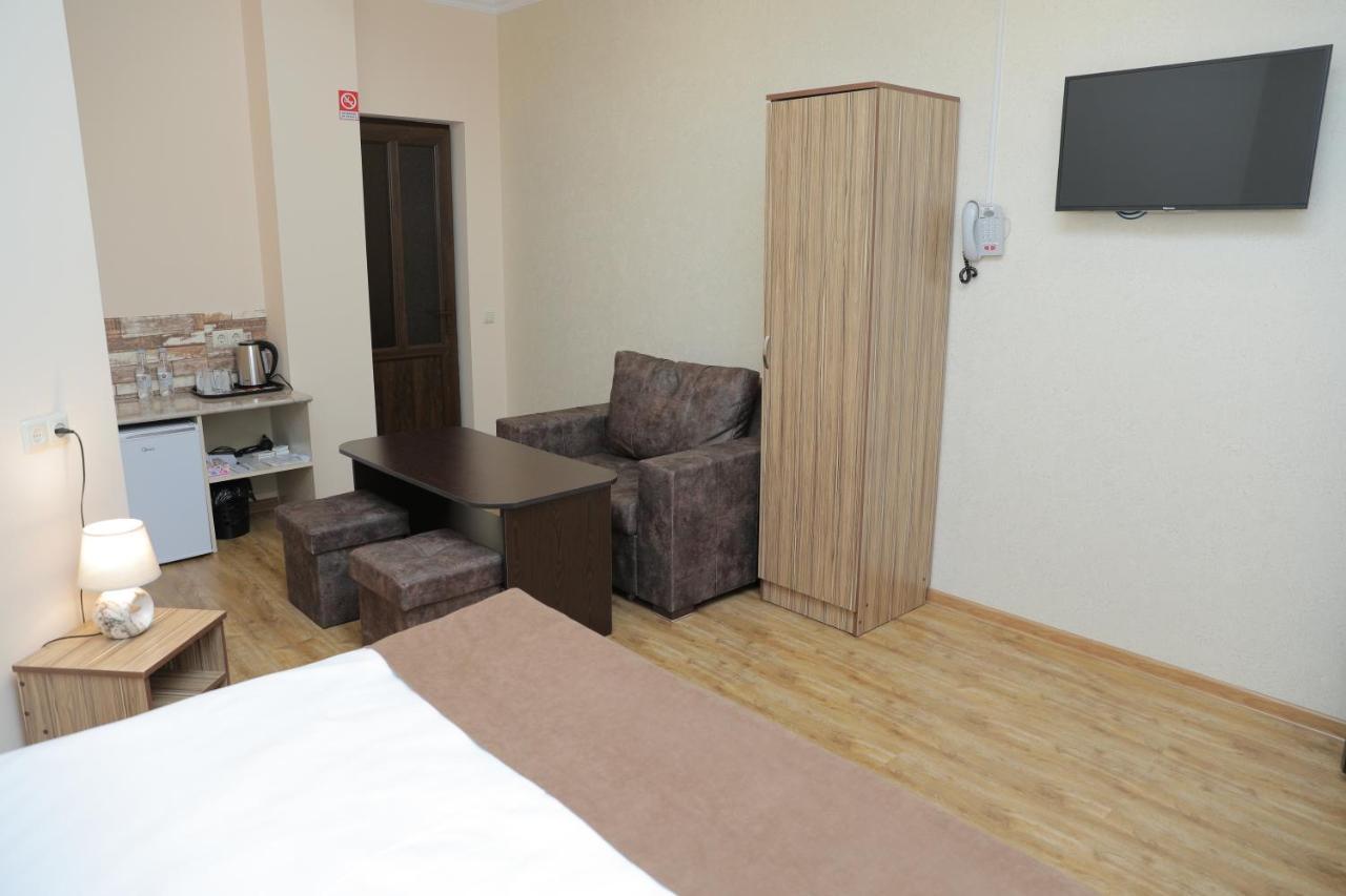 H Resort Hotel Vagharshapat Armenia Εξωτερικό φωτογραφία