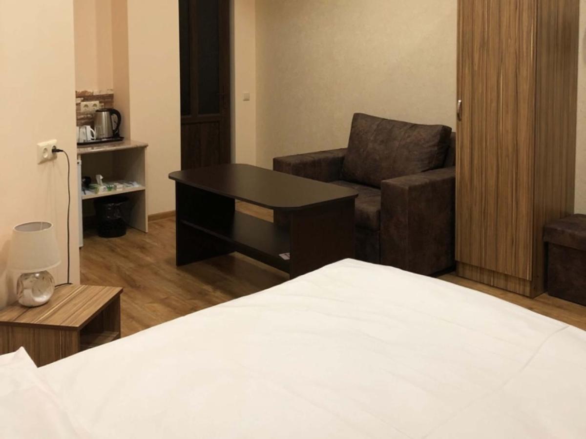 H Resort Hotel Vagharshapat Armenia Εξωτερικό φωτογραφία