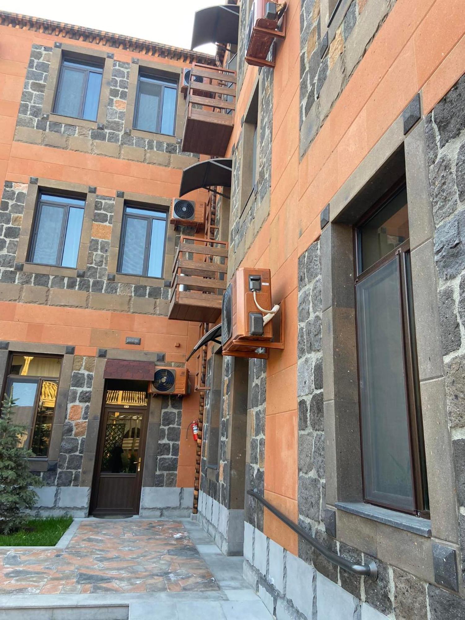 H Resort Hotel Vagharshapat Armenia Εξωτερικό φωτογραφία