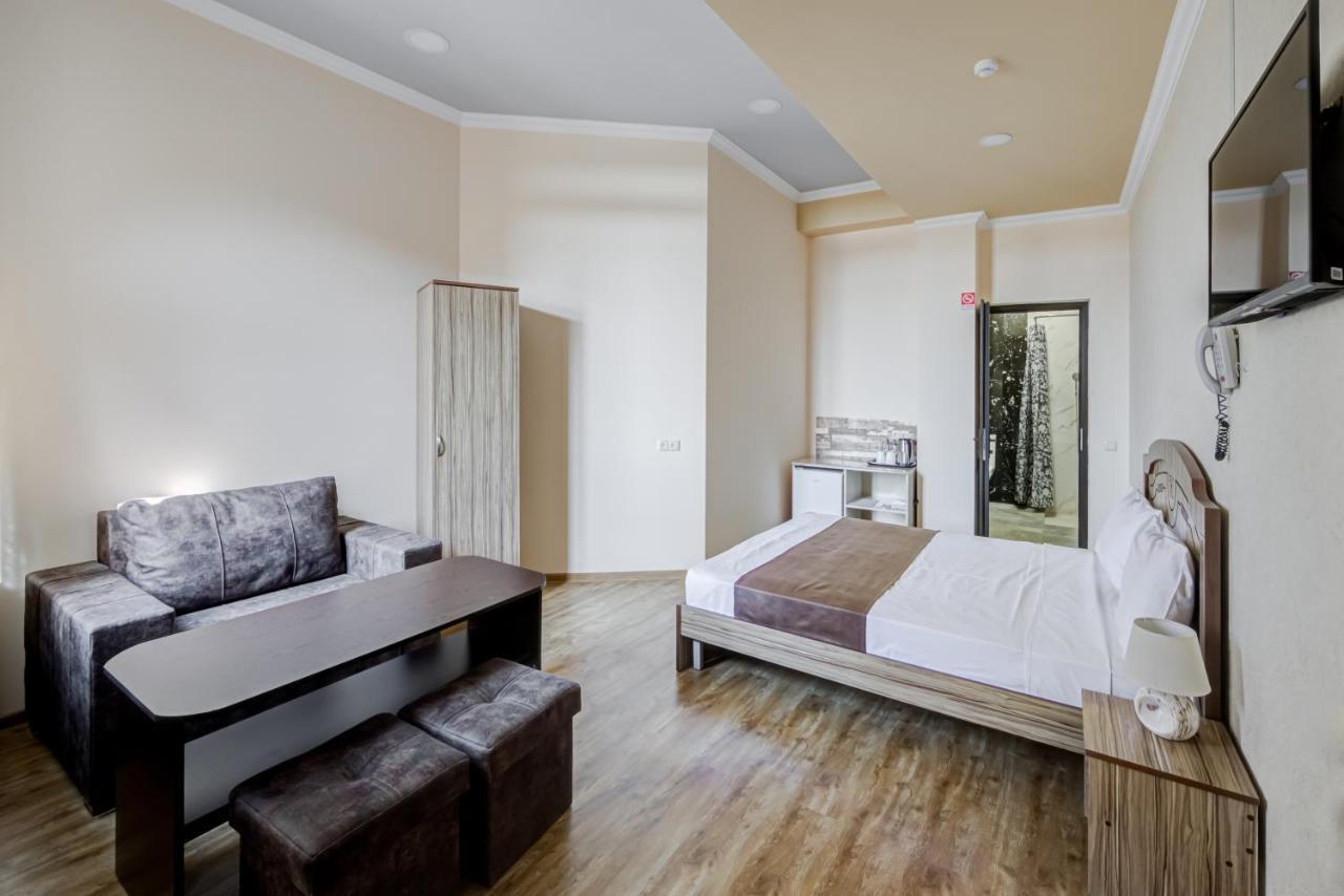 H Resort Hotel Vagharshapat Armenia Εξωτερικό φωτογραφία