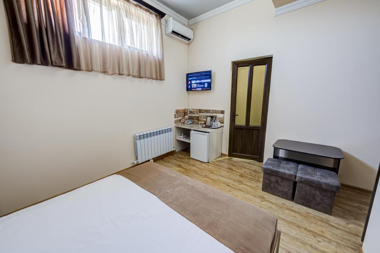 H Resort Hotel Vagharshapat Armenia Εξωτερικό φωτογραφία